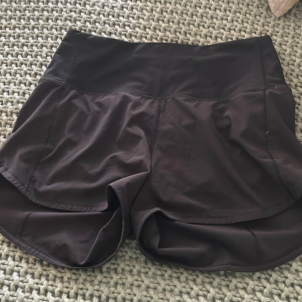 Lululemon speed up shorts high rise size 4 4in inseam